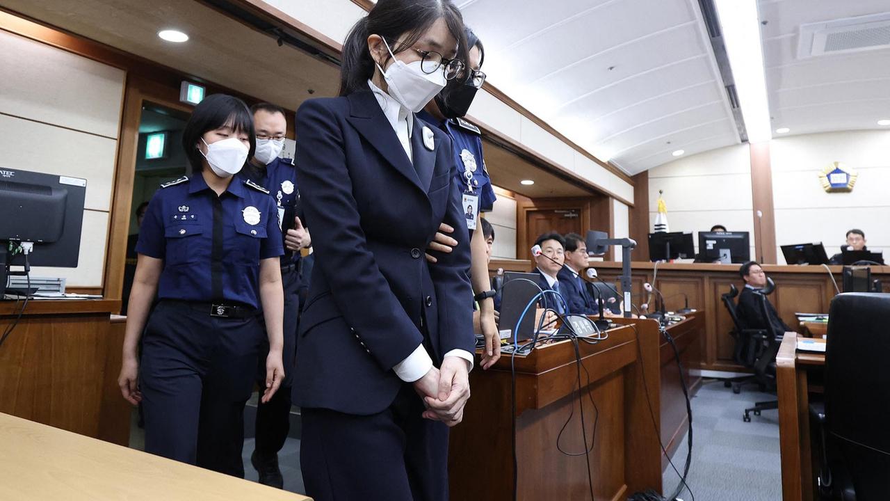 FOTO: Penampilan Perdana Mantan Ibu Negara Korsel Kim Keon Hee di Sidang Korupsi
