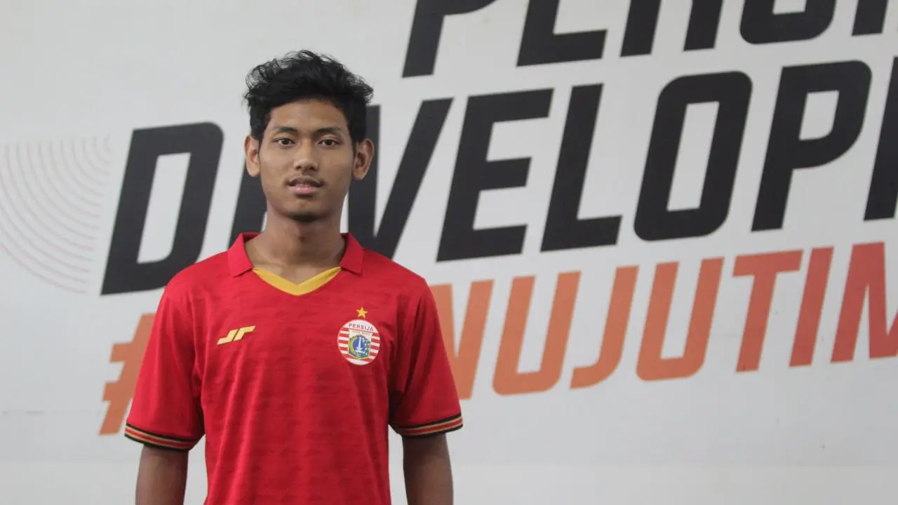 Bek baru Persija, Salman Alfarid.