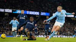Kedua tim harus puas berbagi poin setelah bermain imbang 1-1. (AP Photo/Dave Thompson)