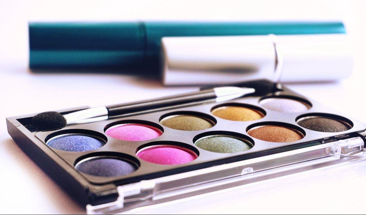 Pilih Shades Berdasarkan Color Wheels