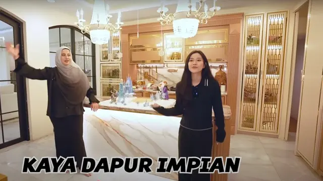 10 Potret Dapur Rumah Tasyi Athasyia, Super Canggih hingga Estetika Glamor dengan Sentuhan Putih dan Emas