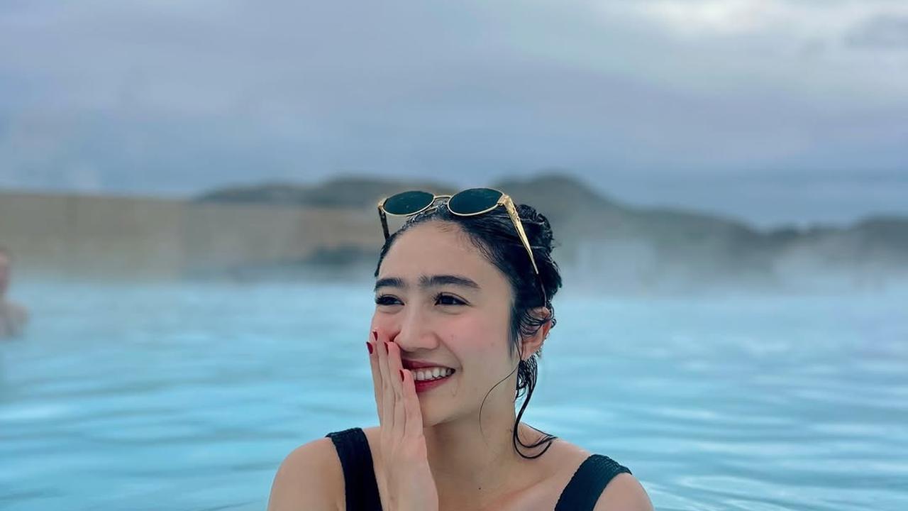 Gaya Febby Rastanty saat Liburan di Luar Negeri, Tampil Stylish