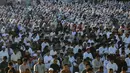 Sebagai informasi, penetapan 1 Syawal 1447 Hijriah atau Lebaran 2026 umat muslim Muhammadiyah berbeda dengan yang ditetapkan pemerintah. Tampak dalam foto, ribuan umat muslim Muhammadiyah melakukan salat Idul Fitri 1447 Hijriah di Lapangan Sempur, Kota Bogor, Jawa Barat, Jumat (20/3/2026).(merdeka.com/Arie Basuki)