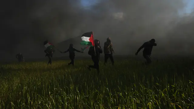 Protes Warga Palestina Pascaserangan Militer Israel ke Kota Nablus