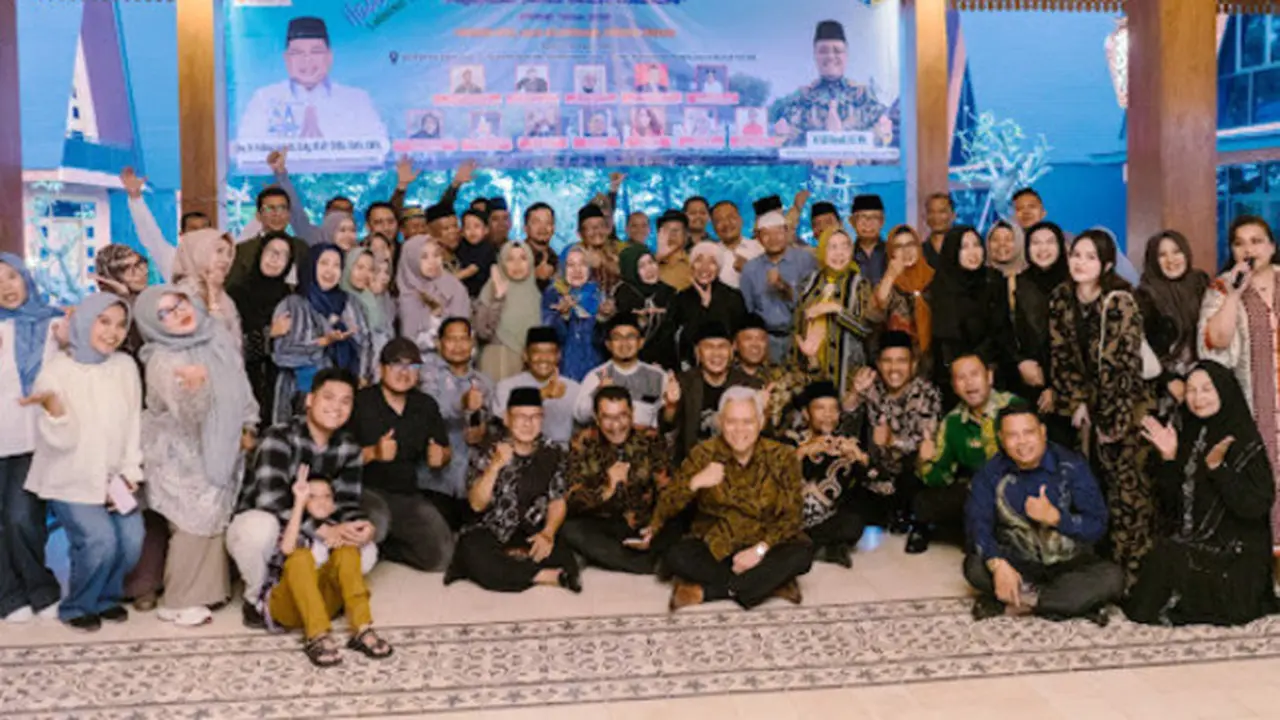Ketua Umum PDBN (Paguyuban Demak Bintoro Nusantara) Fathan Subchi, menyelenggarakan kegiatan halal bihalal bersama keluarga besar organisasi kemasyarakatannya, Sabtu(18/4) (Istimewa)