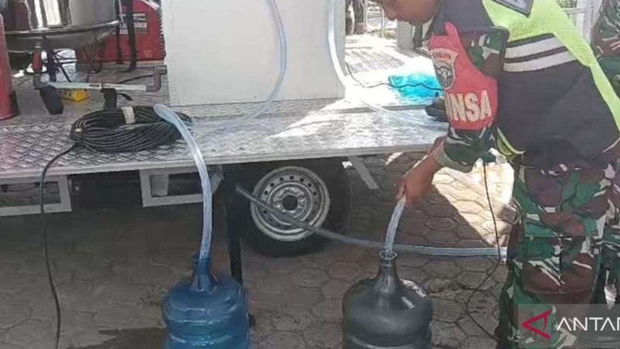 TNI AD Salurkan Air Bersih untuk Korban Bencana di Aceh Tengah, Pastikan Kebutuhan Terpenuhi