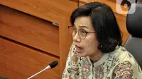 Menteri Keuangan Sri Mulyani saat mengikuti rapat kerja Pemerintah dengan Banggar DPR di Kompleks Parlemen, Senayan, Jakarta, Rabu (14/9). Dalam rapat tersebut membahas postur sementara RUU APBN TA 2023. (Liputan6.com/Angga Yuniar)