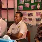 Kadis Disdikbud Eliazer Teuf membeberkan bahwa strategi pemerintah di Kabupaten Kupang adalah mengaktifkan komunitas belajar dan laksanakan program reading camp, seperti di SD Inpres Tarnus 1 (Dok. Liputan6.com/Teddy Tri Setio Berty).