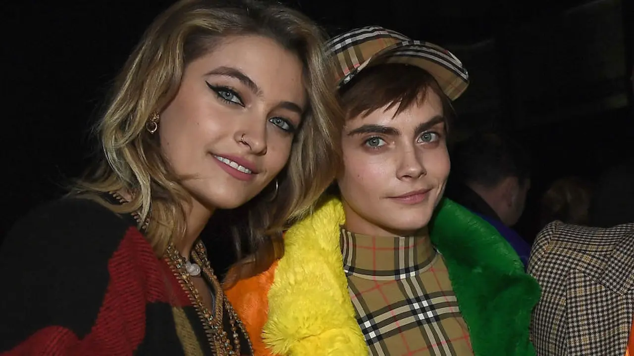 [Bintang] Paris Jackson - Cara Delevingne