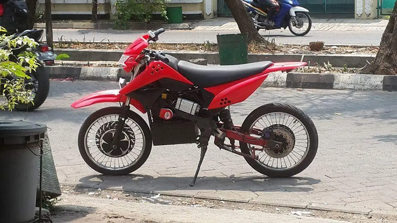 motor trail listrik