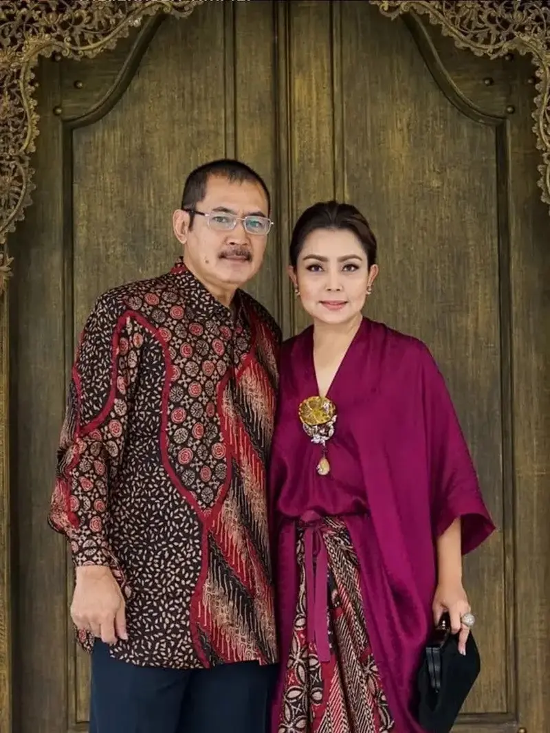Potret Lawas Pernikahan Bambang Trihatmodjo dengan Mayangsari, Sederhana