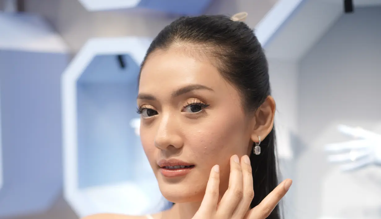 Butik ini akan menarik kreativitas dan inspirasi bagi seluruh pengunjung yang menyukai kristal dan perhiasan. Kenyamanan untuk mencoba beragam jenis perhiasan begitu terasa. [ Foto dok: Swarovski]