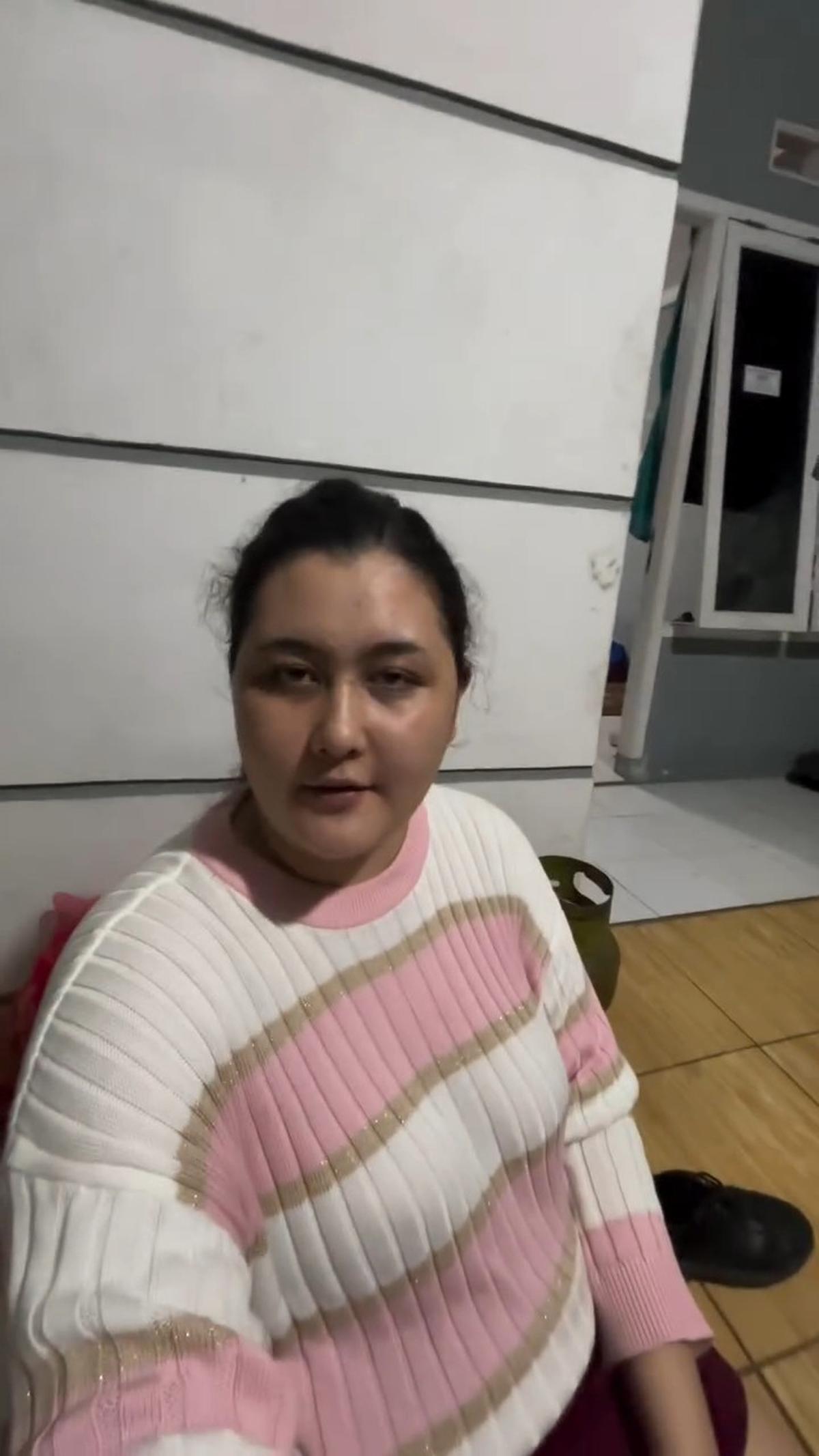 Talitha Curtis Rayakan Tahun Baru 2025 dengan Sederhana di Rumah, Terharu Karena Tahun Lalu Cuma Bisa Tidur
