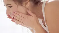 Kesalahan yang mungkin saja sering kamu lakukan selagi face-washing.