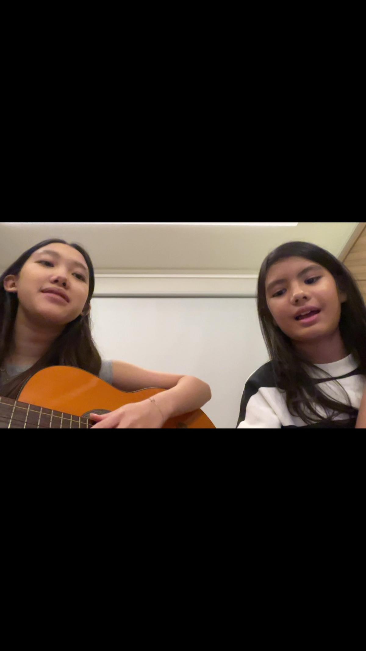 7 Potret Anak Tora Sudiro dan Anak Eno NTRL Duet Bareng, Duo Remaja yang Sama Cantiknya