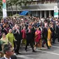 Presiden Jokowi bersama sejumlah kepala negara mengikuti 'Historical Walk' dalam rangkaian Peringatan ke-60 tahun KAA, di Jalan Asia Afrika, Bandung (Liputan6.com/Herman Zakharia)