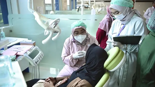 Hadirkan Perawatan Gigi Gratis di Surabaya, Bulan Kesehatan Gigi Nasional 2023 Ingatkan Masyarakat Risiko Konsumsi Gula Berlebihan