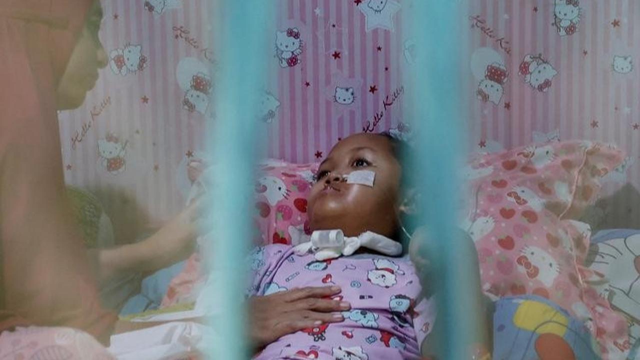 Obat sirup tersebut tercemar senyawa organik etilen glikol (EG) dan dietilen glikol (DEG) yang ukurannya telah melebihi ambang batas normal yang ditetapkan.<br>