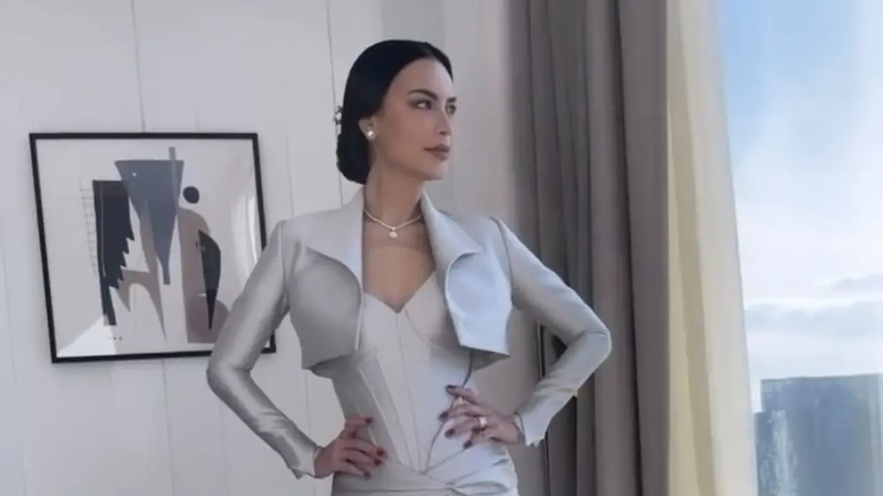 Potret Tampilan Anggun Sophia Latjuba di pernikahan Eva Celia, credit: @yezhadjohair