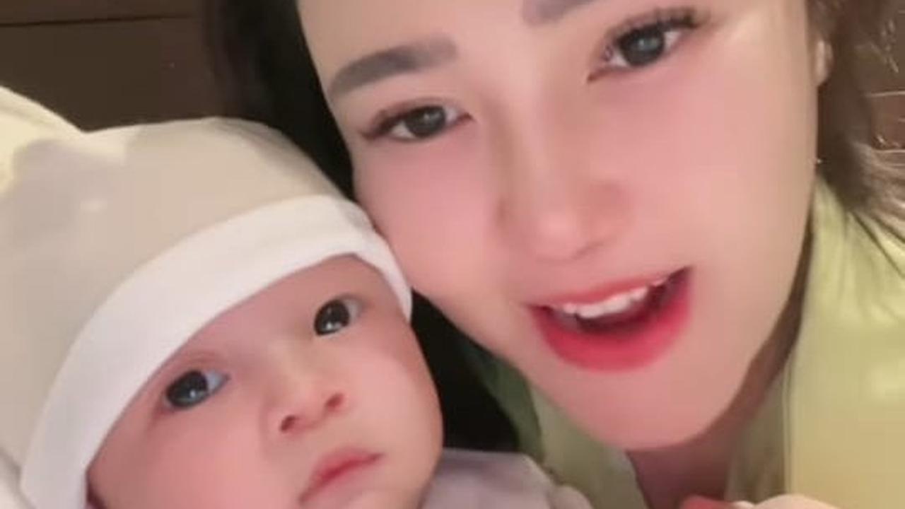 Potret Terbaru Baby Agham Anak Via Vallen