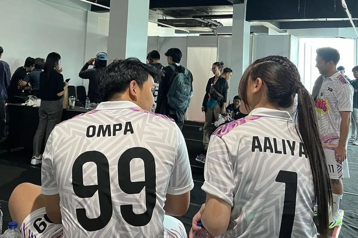 Thariq Halilintar baru saja mengunggah foto bareng Aaliyah Massaid dan memuji perempuan yang kini tengah dekat dengannya di media sosial