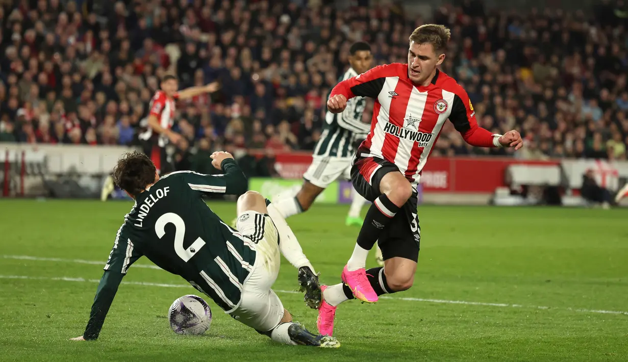 Bermain di Gtech Community Stadium, Brentford tampil dominan. (AP Photo/Ian Walton)