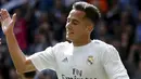 Lucas Vazquez mencetak satu gol ke gawang Eibar pada lanjutan La Liga Spanyol di Stadion Santiago Bernabeu (9/4/2016). (REUTERS/Andrea Comas)