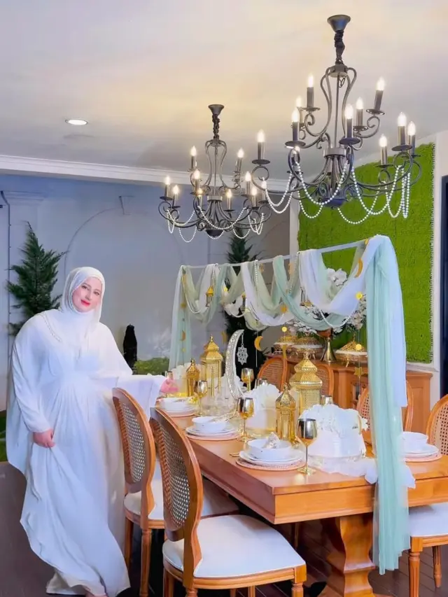 Potret Ruang Makan di Rumah Tasyi Athasyia Selama Ramadan