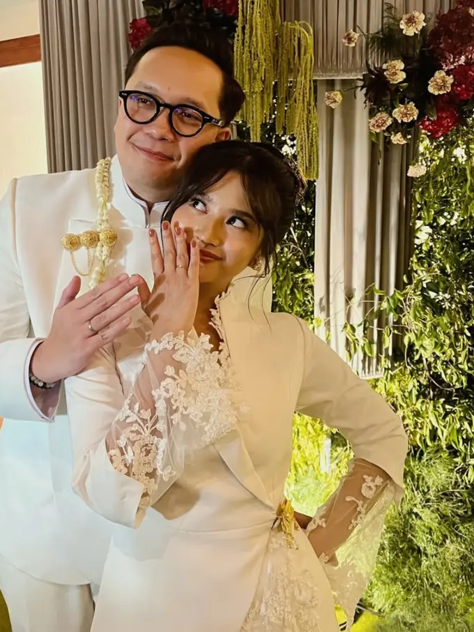 Pernikahan Putri Ikke Nurjanah dan Aldi Bragi menikah