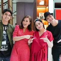 Maia Estianty bertamu ke rumah Nagita Slavina (Instagram/maiaestiantyreal)