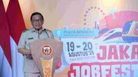 Gubernur DKI Jakarta, Pramono Anung, saat memberikan sambutan pada Jakarta Jobfestival (Jobfest) 2025 Gelombang III di Plaza Bendera, Jakarta International Velodrome, Rawamangun, Jakarta Timur, Selasa (19/8/25), hari pertama pelaksanaan. (Sumber: Pemprov DKI Jakarta).