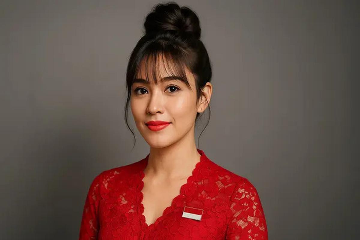 7 Model Sanggul Modern dengan Poni untuk HUT RI ke-80, Anggun dan Kekinian