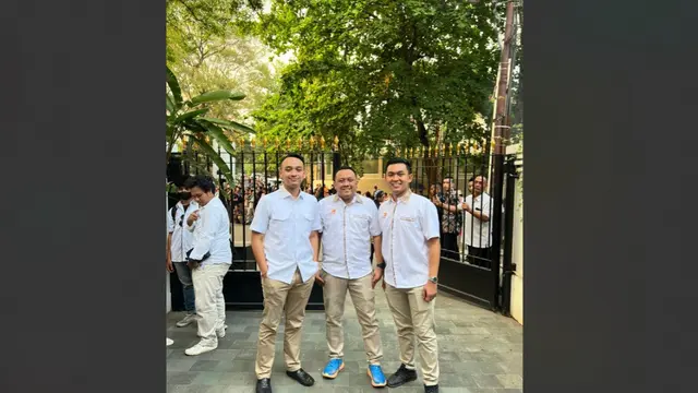 Organisasi sayap Partai Gerindra di daerah, PD Tidar DKI Jakarta mendeklarasikan Ketua Umum Partai Gerindra Prabowo Subianto sebagai bakal capres dan merekomendasikan Gibran Rakabuming Raka sebagai bakal cawapres maju di Pilpres 2024.