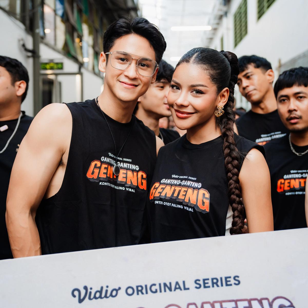 Vidio Original Series "Ganteng-Ganteng Genteng: Kontes Otot Paling Viral"