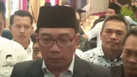 Gubernur Jawa Barat terpilih Ridwan Kamil akan meningkatkan pelayana publik dalam program 100 hari kerja. Foto (Liputan6.com / Panji Prayitno)