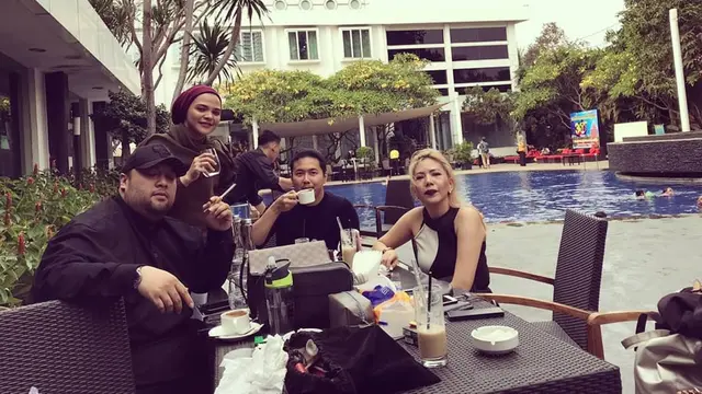 Dikabarkan Dekat, Ini 6 Momen Kebersamaan Didi Mahardika dan Rosmanizar