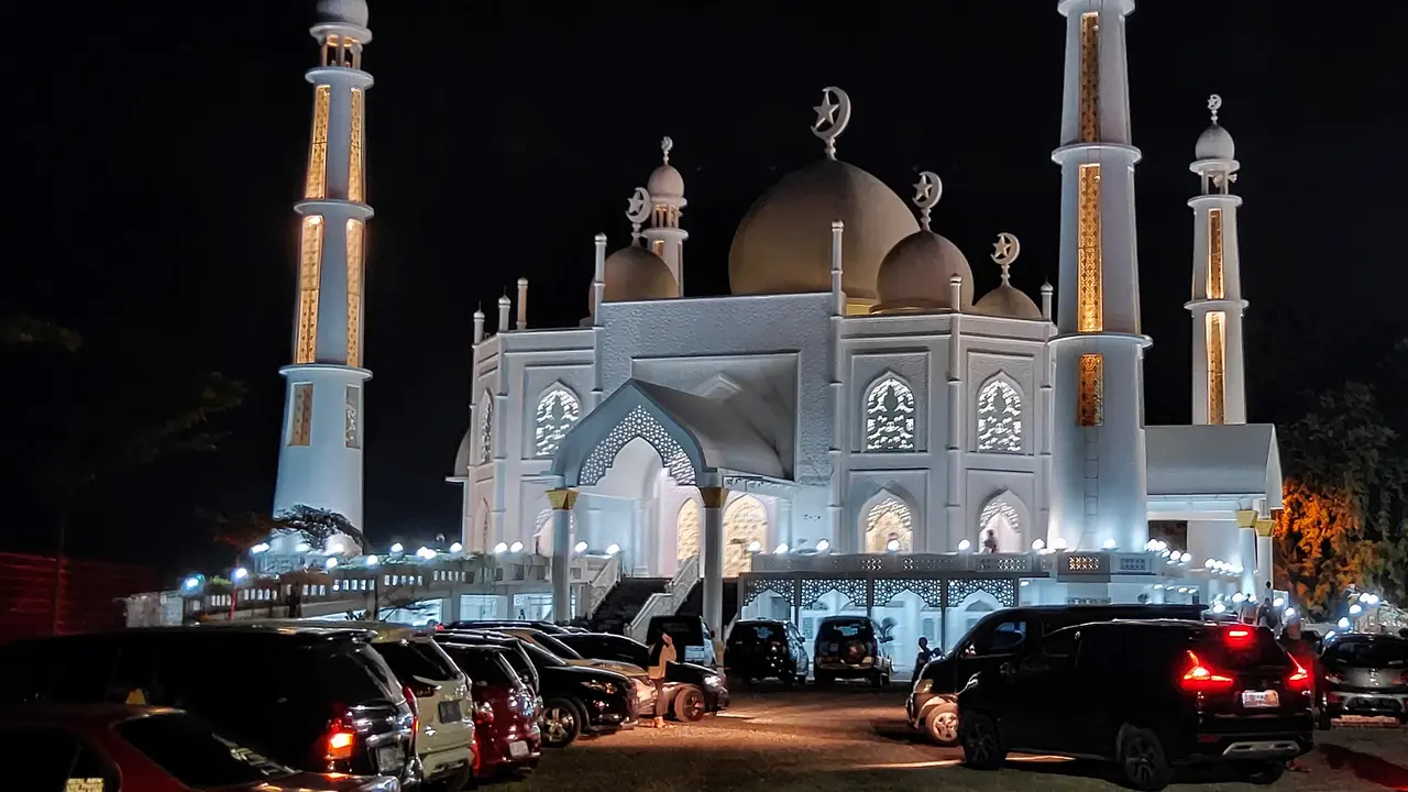 Foto Masjid Al-Hakim Padang