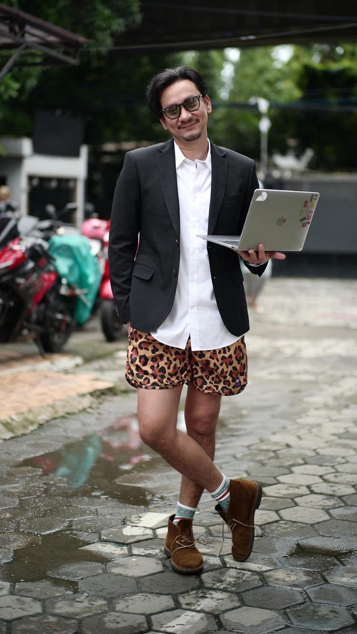 1. Vincent Ryan Rompies: Sang Family Man yang Memikat
