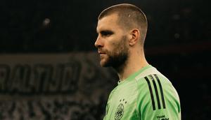 Kiper Ajax dan Timnas Indonesia, Maarten Paes. (Ajax.nl)