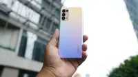 Oppo Reno5 Fantasy Silver (Foto: Oppo Indonesia)