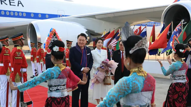 Kim Keon Hee dan Yoon Seok Yul