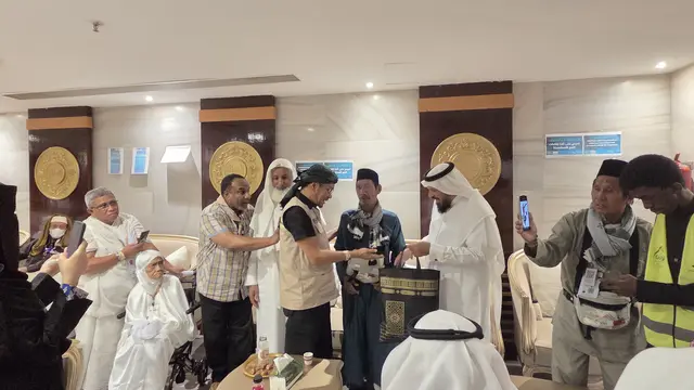 Pemerintah Arab Saudi Bakal Bangun Masjid dan Wakaf Atas Nama Imam Tunanetra Asal Sulsel