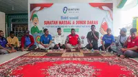 Pelayanan kesehatan gratis kepada masyarakat di Kabupaten Teluk Bintuni pada perayaan HUT ke-78 RI, Kamis (17/8/2023). (Liputan6.com/ist)