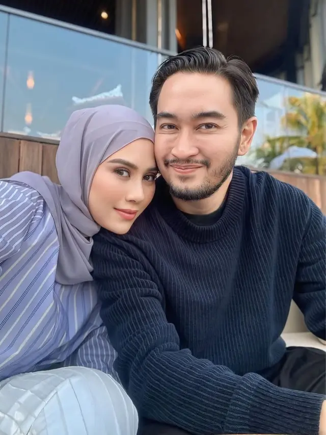 Syahnaz Sadiqah dan Ritchie Ismail (Instagram/@syahnazs)