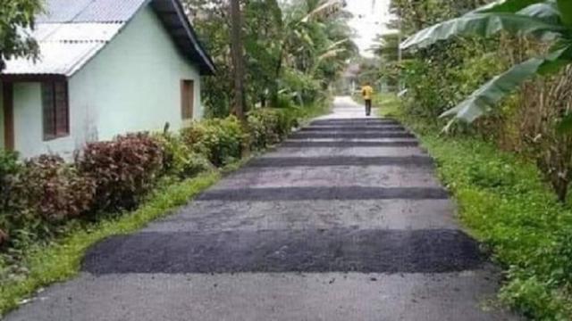 6 Potret Polisi Tidur Nyeleneh Ini Malah Bikin Kendaraan Rusak