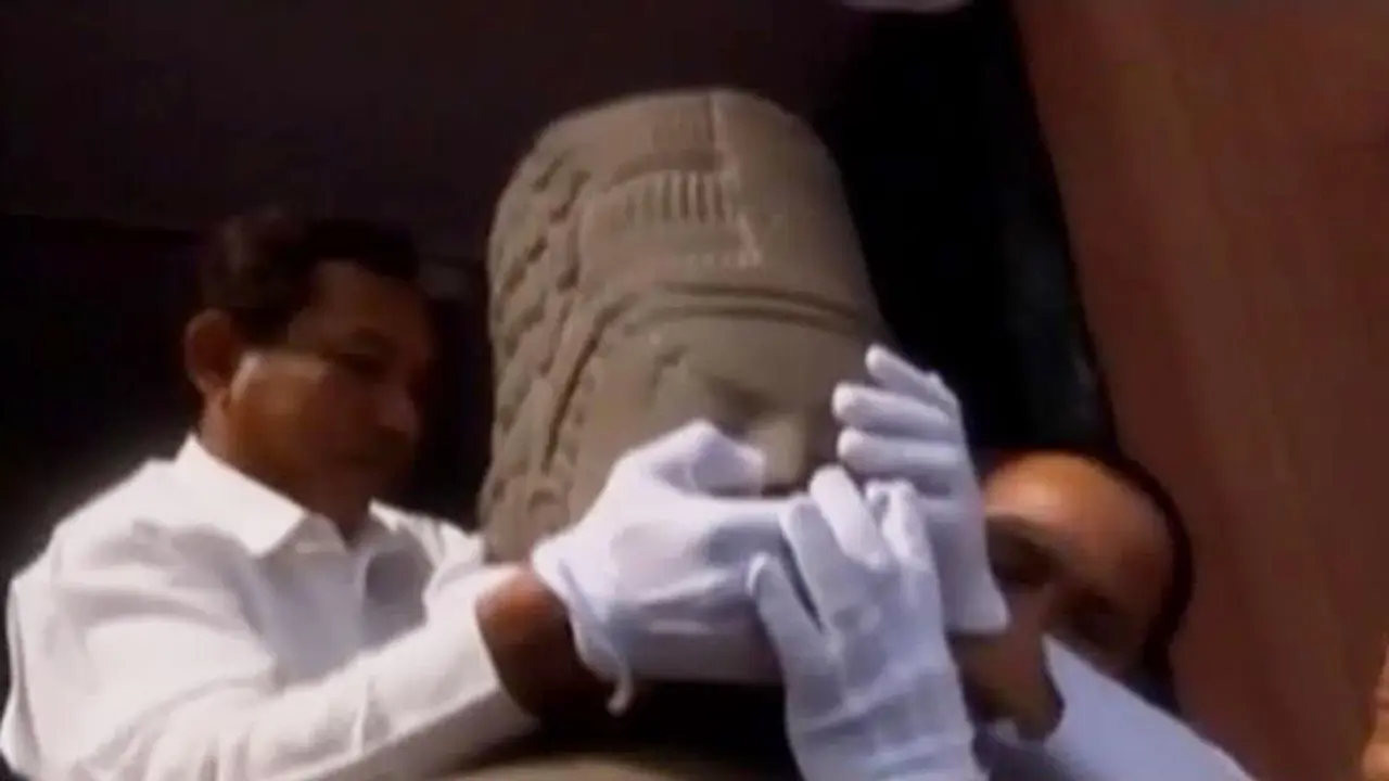 Longsor di Jambi hingga Pengembalian Kepala Patung Harihara
