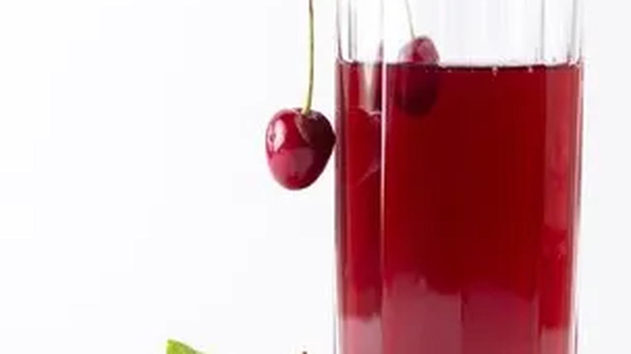1. Jus Ceri: Pengatur Jam Tidur Alami