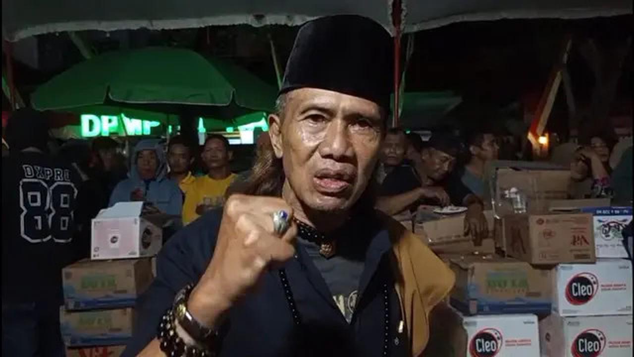 380 Km Ditempuh Mbah Supiti Ikut Demo Tuntut Bupati Pati Mundur!