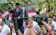 FOTO: Meriahnya Pelepasan Presiden Prabowo di Kemenhan, Diwarnai Senyum Semringah Titiek Soeharto
