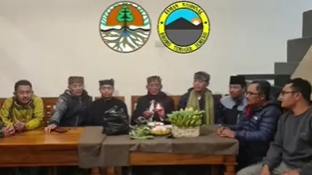 Sosialisasi Pelaku Usaha  di Gunung Bromo